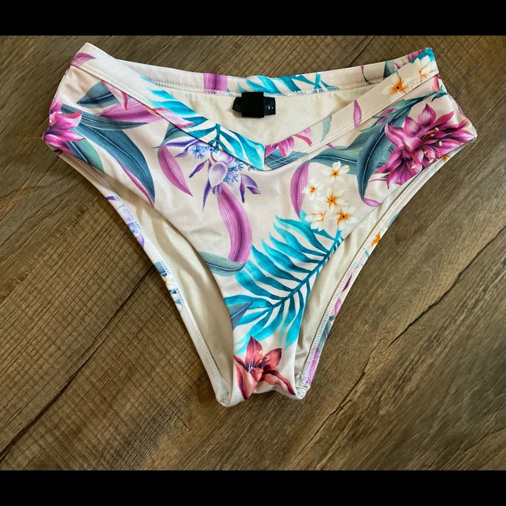 PACSUN L.A. HEARTS FLORAL BIKINI BOTTOMS